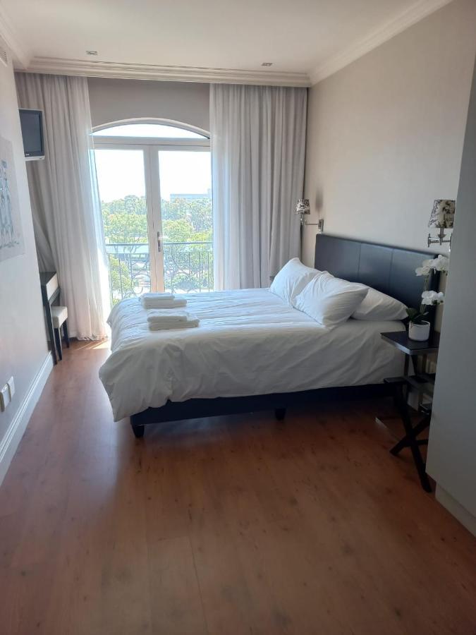 Cape Royale Luxury Suite Cape Town Exterior foto